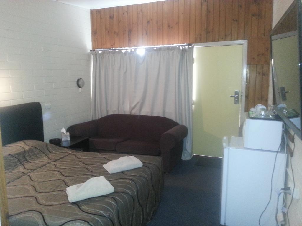 Nhill Oasis Motel Экстерьер фото