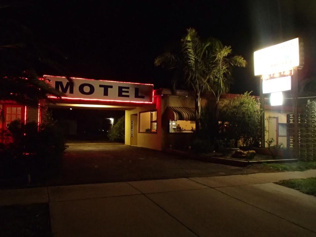 Nhill Oasis Motel Экстерьер фото