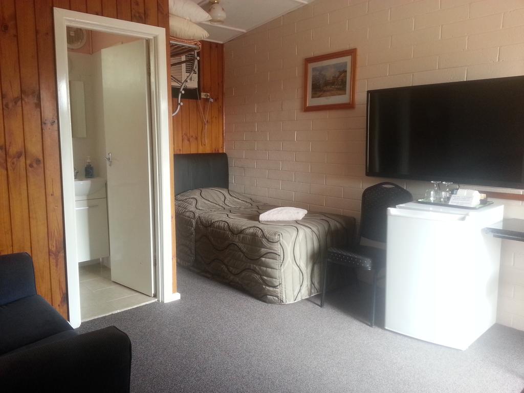 Nhill Oasis Motel Экстерьер фото